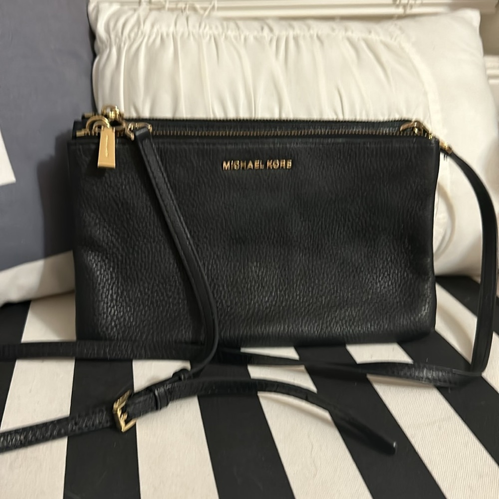 Authentic Michael Kors Crossbody